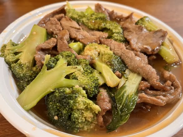 Bœuf Sauté avec Brocoli /Beef with Broccoli (西籣牛肉)
